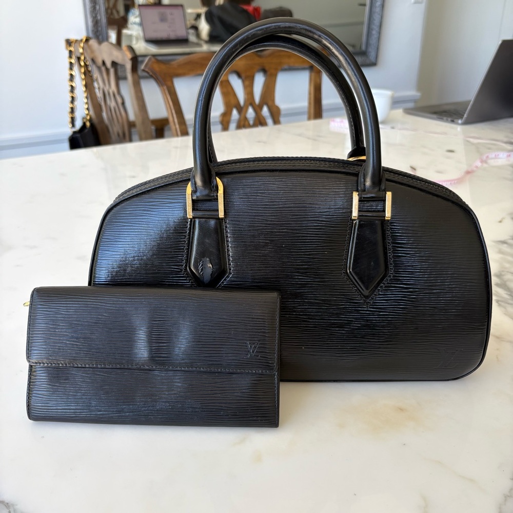 Louis Vuitton Epi Jasmin Tote and Wallet Set - Picture 2 of 13